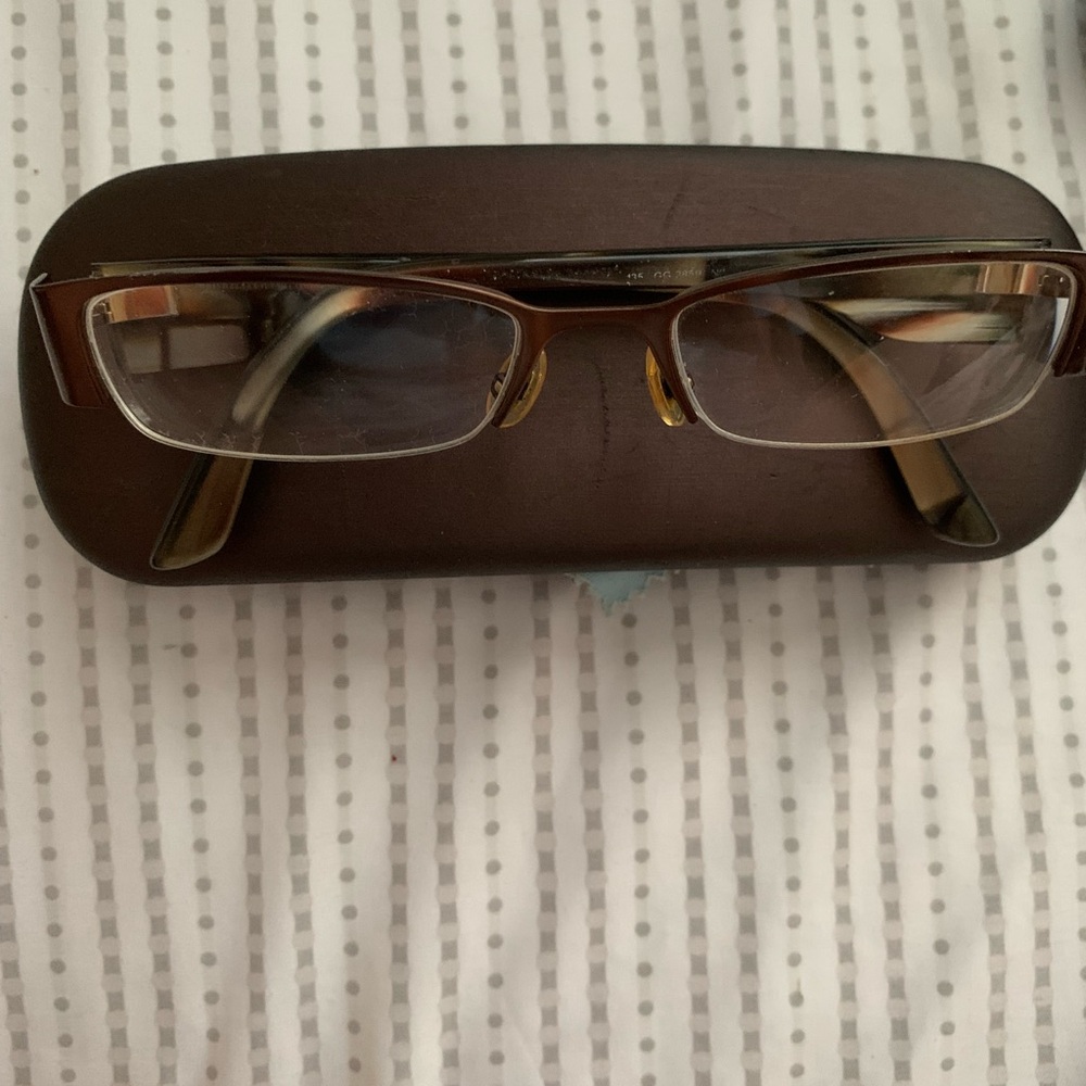 Gucci glasses are on sale